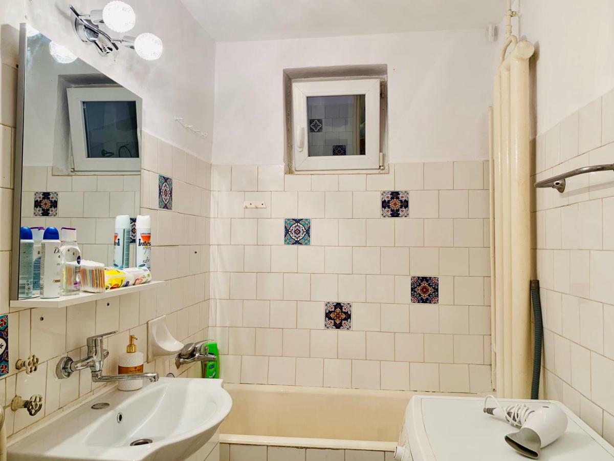 Ultracentral Apartment With All You Need: Wifi, Tv, Ac, Washer, Coffe Timişoara Buitenkant foto