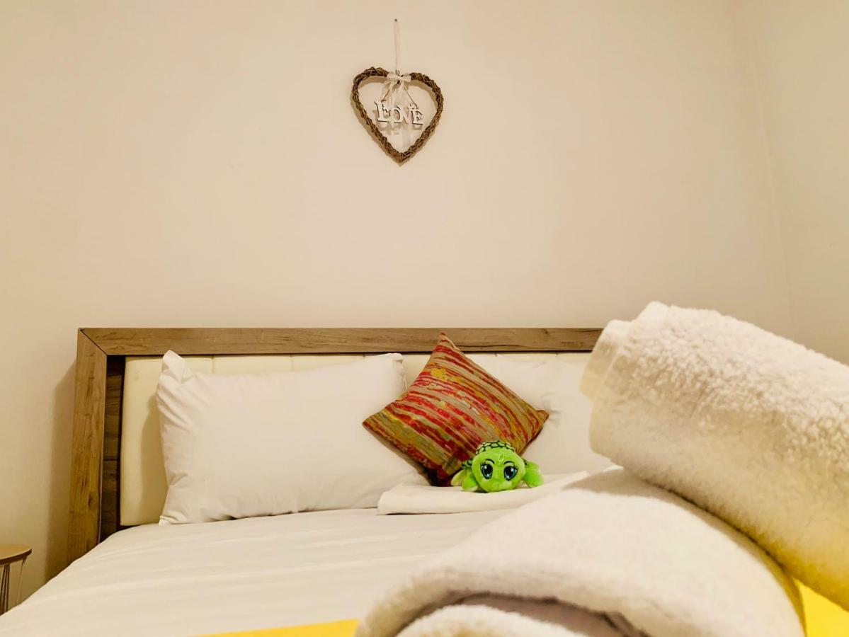Ultracentral Apartment With All You Need: Wifi, Tv, Ac, Washer, Coffe Timişoara Buitenkant foto
